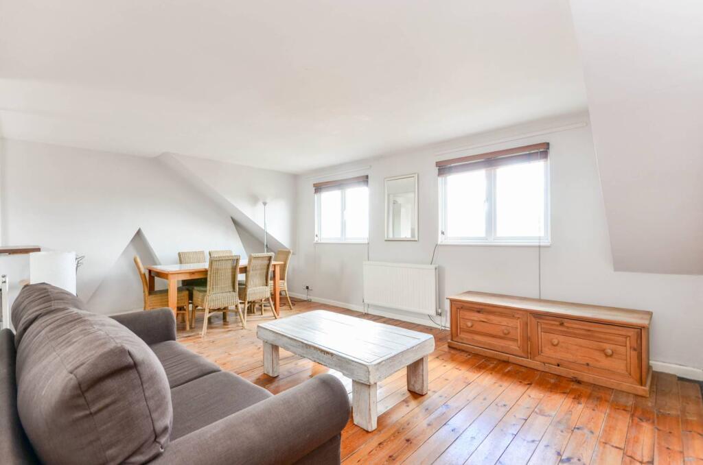 1 bed 1st Floor Flat for rent in London. From Foxtons - Fulham Broadway