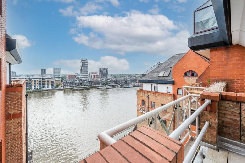 2 bed 1st Floor Flat for rent in Fulham. From Foxtons - Fulham Broadway