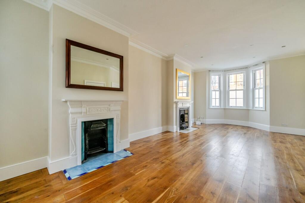 4 bed Detached for rent in London. From Foxtons - Fulham Broadway 4 bed Detached for rent in London. From Foxtons - Fulham Broadway