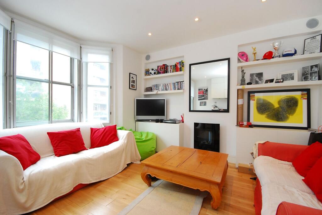 2 bed 1st Floor Flat for rent in Fulham. From Foxtons - Fulham Broadway