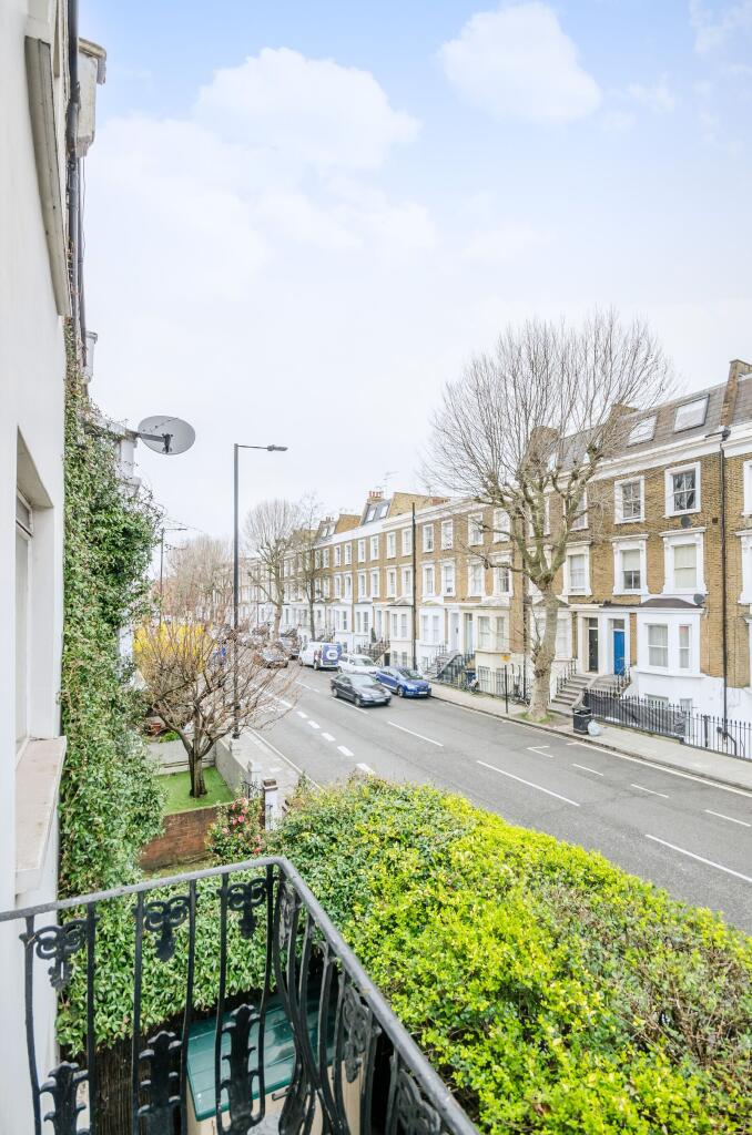 4 bed Detached for rent in London. From Foxtons - Fulham Broadway
