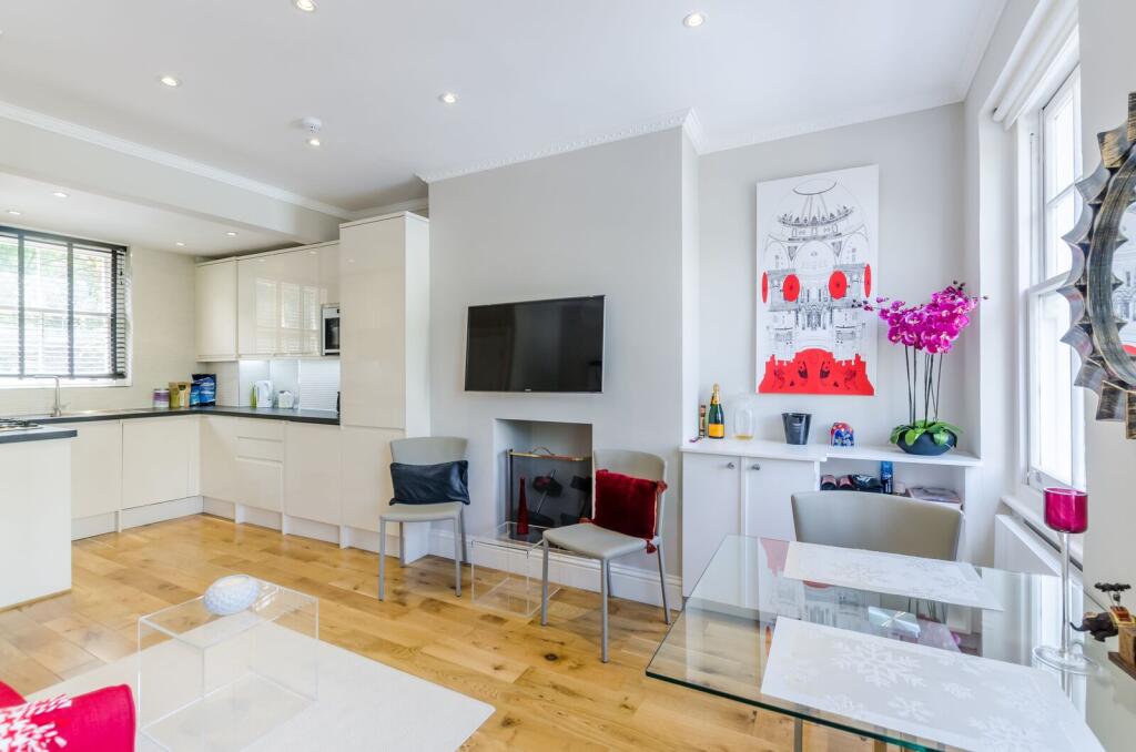 1 bed 1st Floor Flat for rent in London. From Foxtons - Fulham Broadway