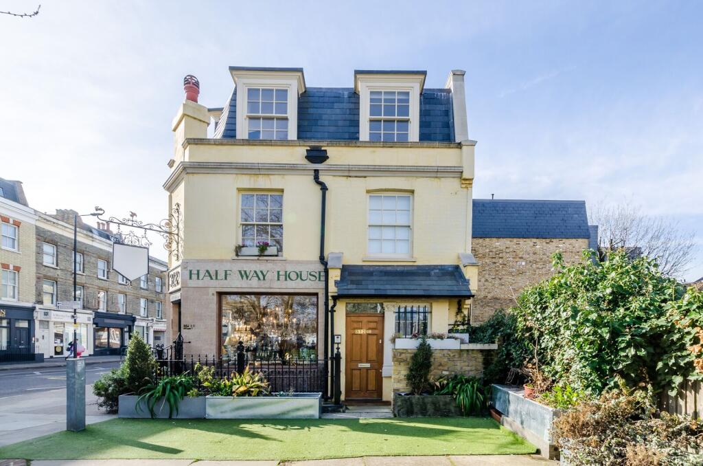 2 bed 1st Floor Flat for rent in London. From Foxtons - Fulham Broadway