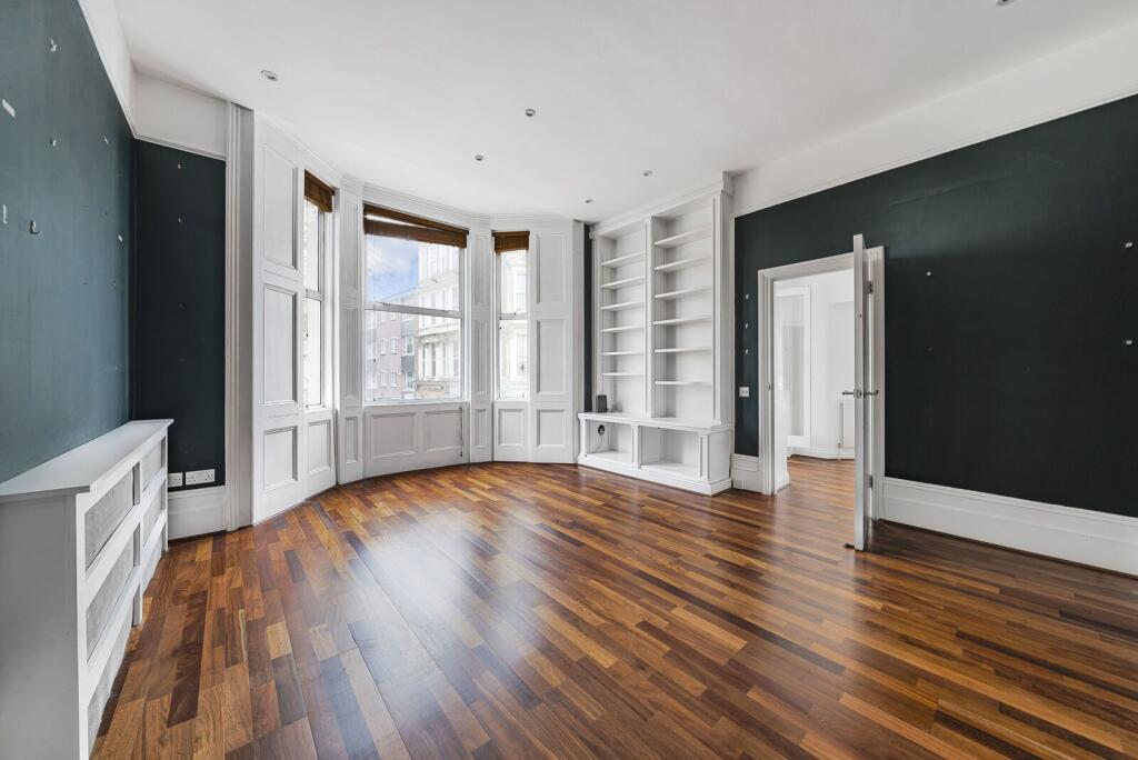 1 bed 1st Floor Flat for rent in London. From Foxtons - Fulham Broadway