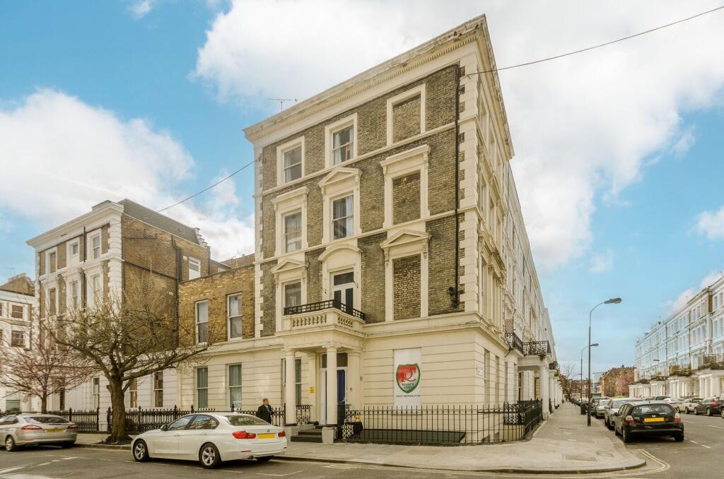 4 bed Studio for rent in Kensington. From Foxtons - Fulham Broadway