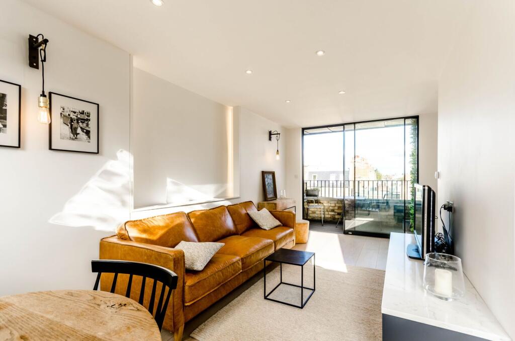 2 bed 1st Floor Flat for rent in Fulham. From Foxtons - Fulham Broadway 2 bed 1st Floor Flat for rent in Fulham. From Foxtons - Fulham Broadway
