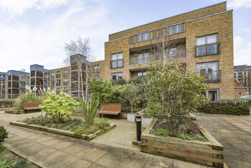 1 bed 1st Floor Flat for rent in London. From Foxtons - Fulham Broadway 1 bed 1st Floor Flat for rent in London. From Foxtons - Fulham Broadway