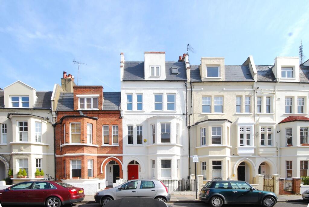 1 bed 1st Floor Flat for rent in London. From Foxtons - Fulham Broadway 1 bed 1st Floor Flat for rent in London. From Foxtons - Fulham Broadway