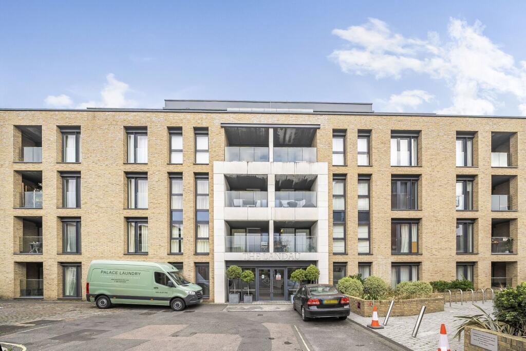 2 bed 1st Floor Flat for rent in London. From Foxtons - Fulham Broadway