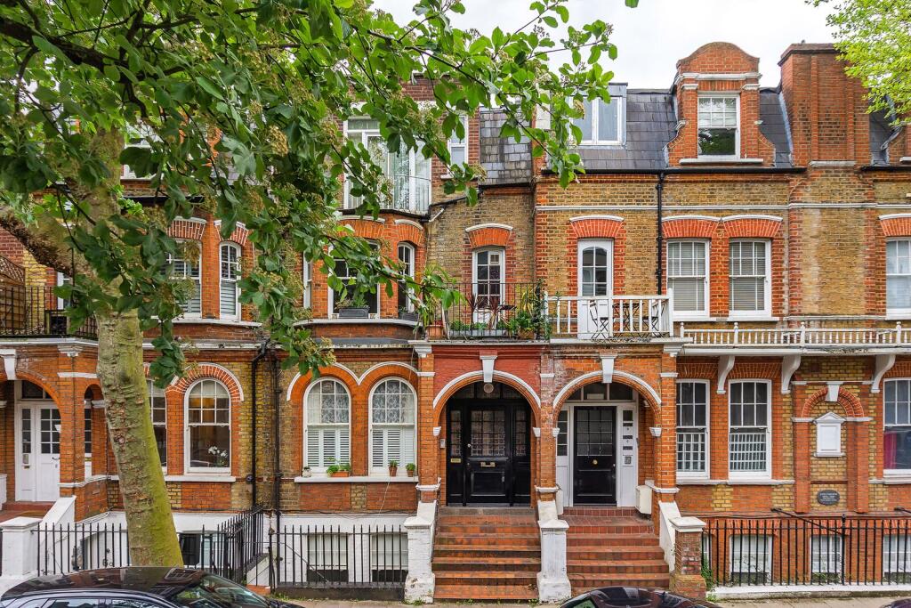 1 bed 1st Floor Flat for rent in Fulham. From Foxtons - Fulham Broadway