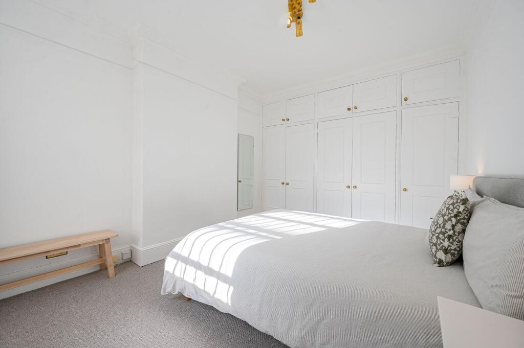 2 bed Annexe for rent in London. From Foxtons - Fulham Broadway 2 bed Annexe for rent in London. From Foxtons - Fulham Broadway