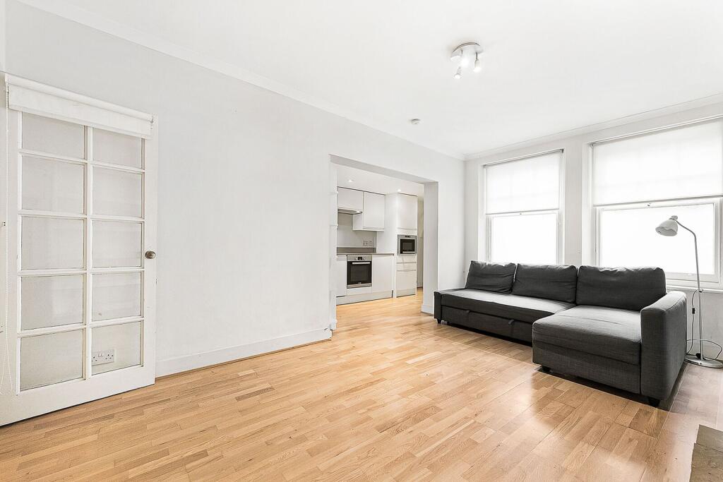 1 bed 1st Floor Flat for rent in Fulham. From Foxtons - Fulham Broadway