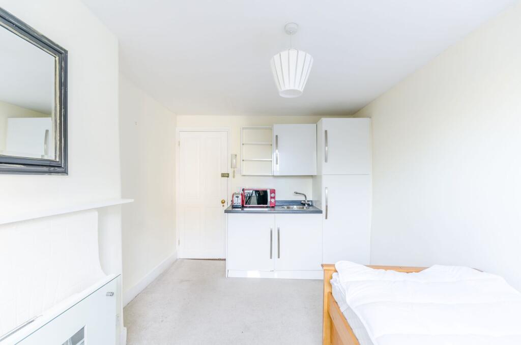 0 bed Studio for rent in Fulham. From Foxtons - Fulham Broadway