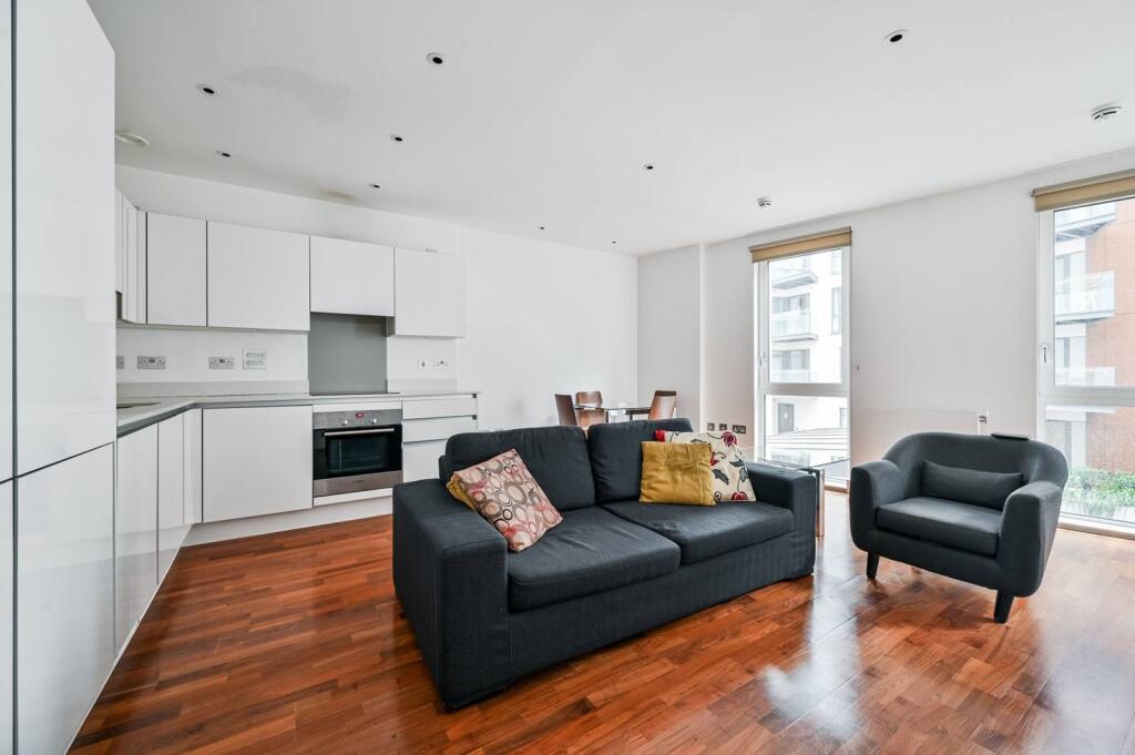 2 bed 1st Floor Flat for rent in London. From Foxtons - Greenwich