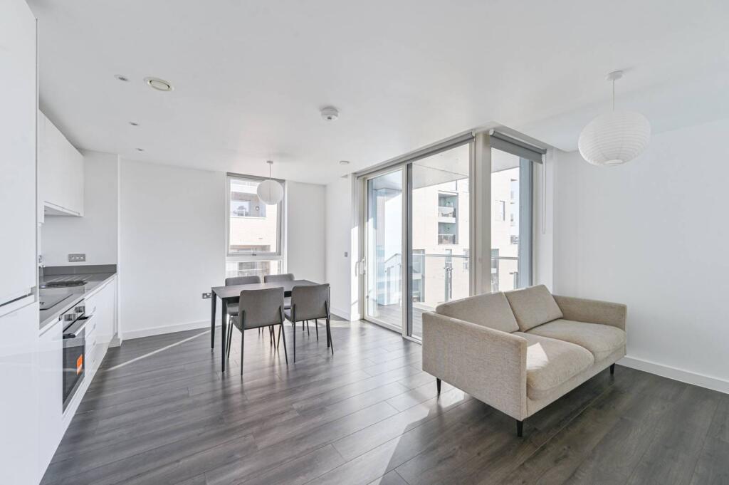 2 bed 1st Floor Flat for rent in London. From Foxtons - Greenwich