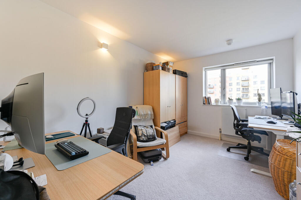 2 bed 1st Floor Flat for rent in London. From Foxtons - Greenwich