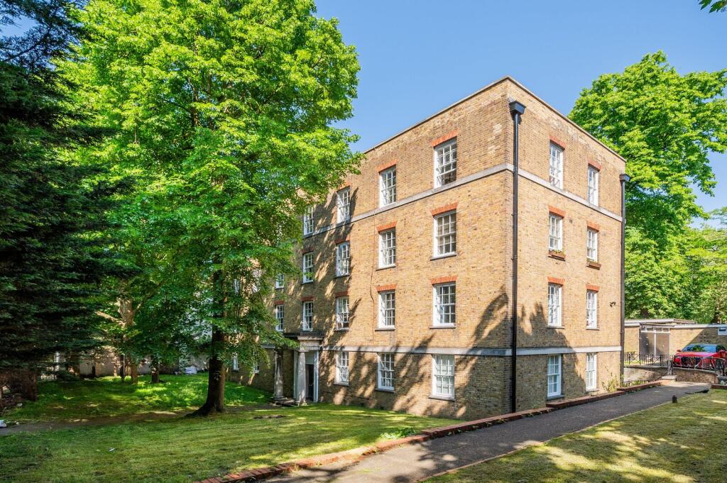 2 bed 1st Floor Flat for rent in Greenwich. From Foxtons - Greenwich