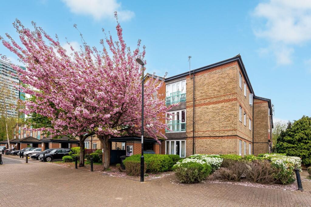 1 bed 1st Floor Flat for rent in Deptford. From Foxtons - Greenwich
