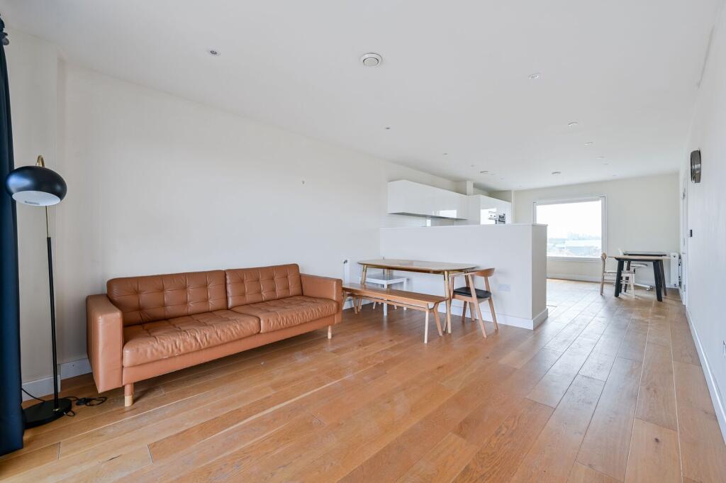 2 bed 1st Floor Flat for rent in London. From Foxtons - Greenwich 2 bed 1st Floor Flat for rent in London. From Foxtons - Greenwich