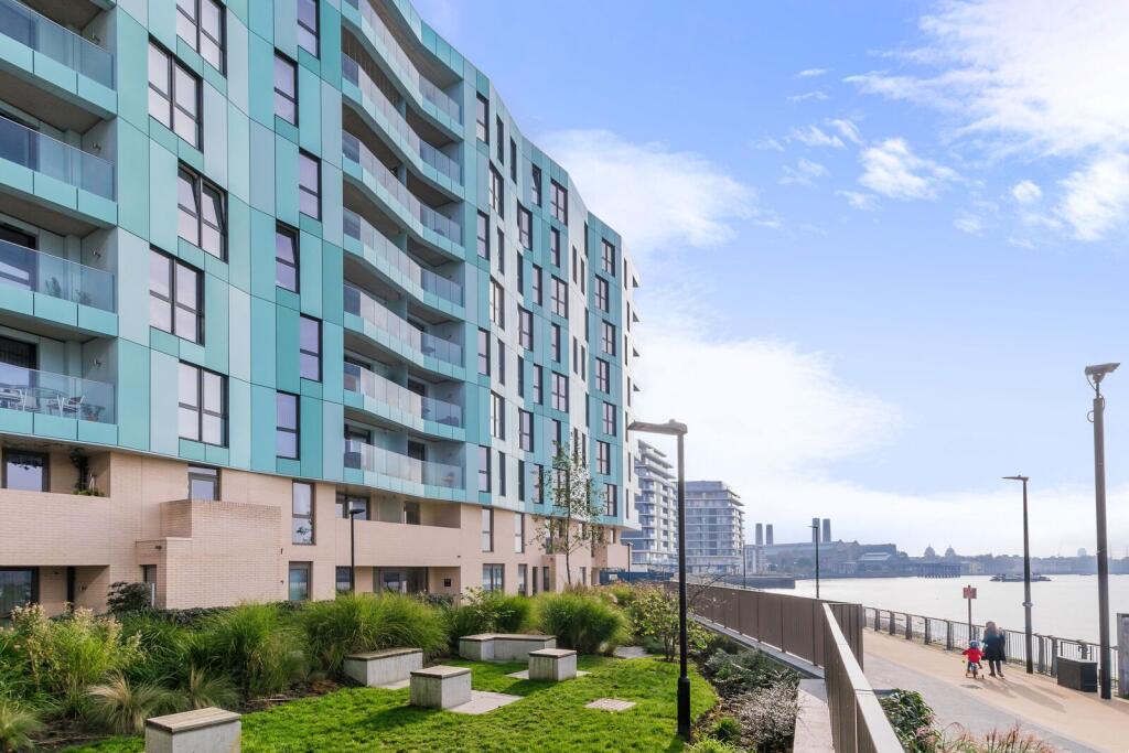 1 bed 1st Floor Flat for rent in London. From Foxtons - Greenwich