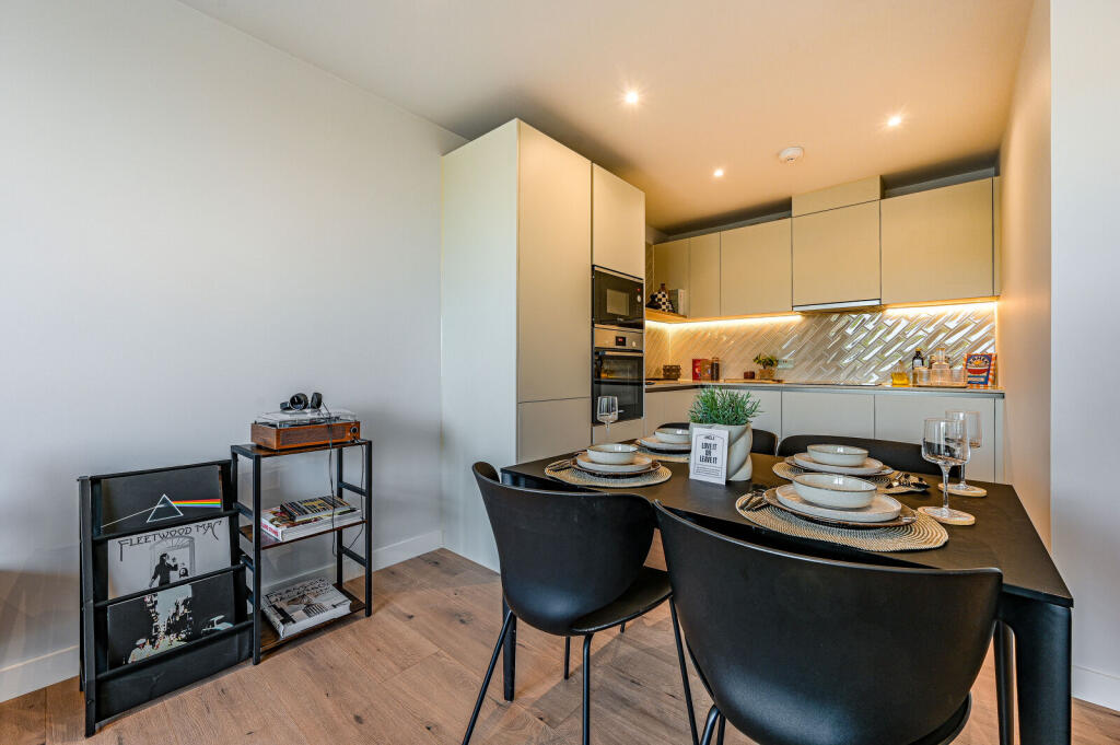 2 bed 1st Floor Flat for rent in London. From Foxtons - Greenwich 2 bed 1st Floor Flat for rent in London. From Foxtons - Greenwich