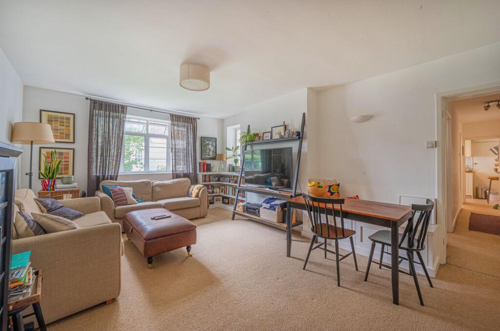 2 bed 1st Floor Flat for rent in London. From Foxtons - Greenwich