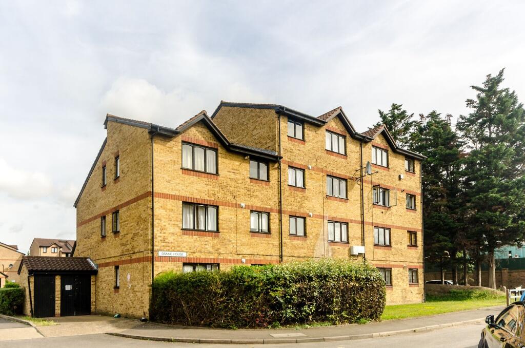 1 bed 1st Floor Flat for rent in London. From Foxtons - Greenwich