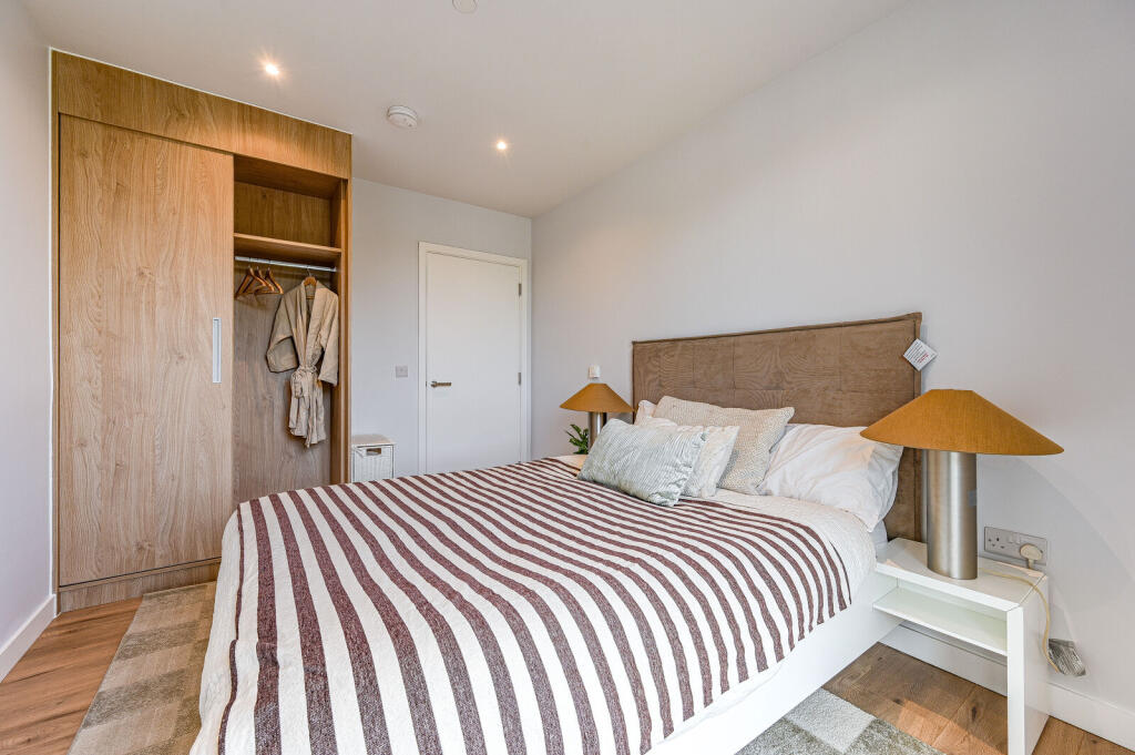 1 bed 1st Floor Flat for rent in London. From Foxtons - Greenwich