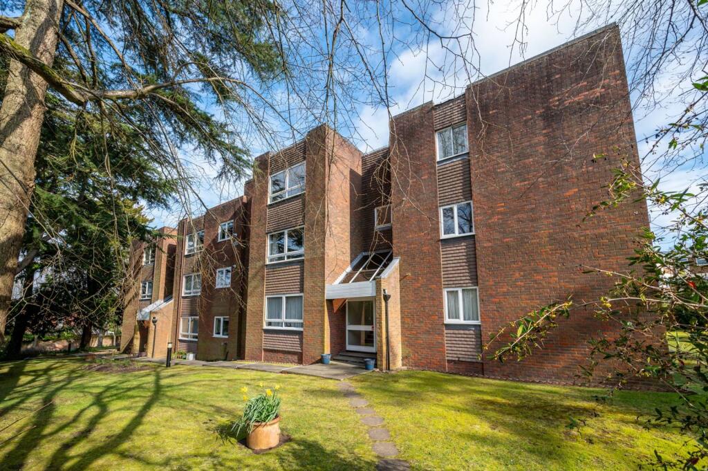 2 bed 1st Floor Flat for rent in Guildford. From Foxtons - Guildford