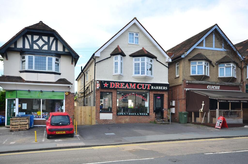 2 bed 1st Floor Flat for rent in Guildford. From Foxtons - Guildford