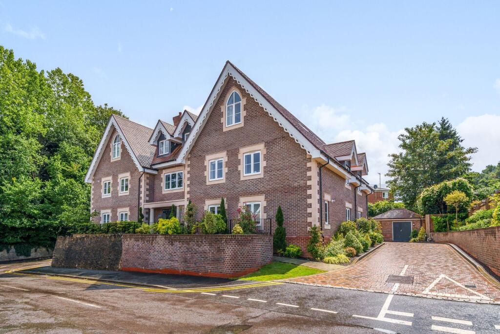 1 bed 1st Floor Flat for rent in Godalming. From Foxtons - Guildford 1 bed 1st Floor Flat for rent in Godalming. From Foxtons - Guildford
