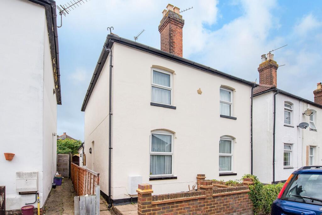 3 bed Semi Detached for rent in Jacobs Well. From Foxtons - Guildford