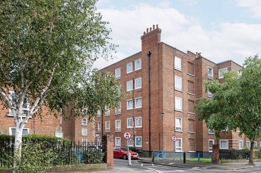 1 bed 1st Floor Flat for rent in London. From Foxtons - Hackney