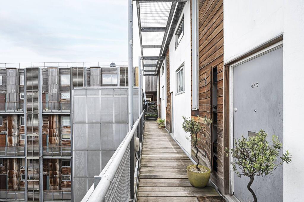 2 bed 1st Floor Flat for rent in London. From Foxtons - Hackney