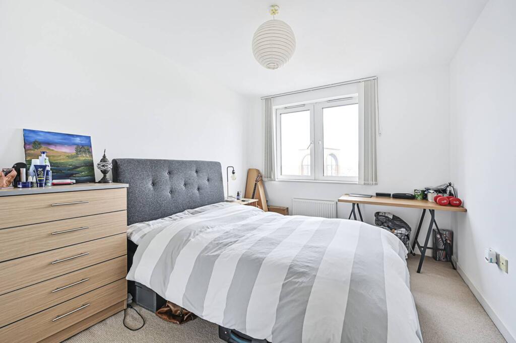 1 bed 1st Floor Flat for rent in Hackney. From Foxtons - Hackney