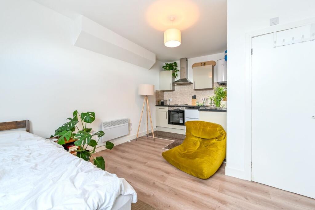 4 bed Annexe for rent in Hackney. From Foxtons - Hackney 4 bed Annexe for rent in Hackney. From Foxtons - Hackney
