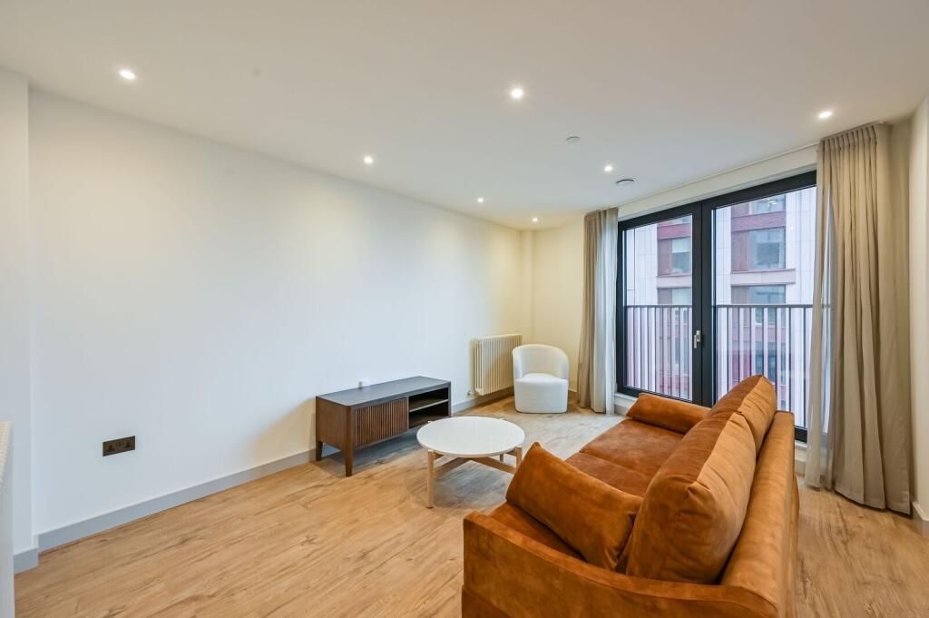2 bed 1st Floor Flat for rent in . From Foxtons - Hackney 2 bed 1st Floor Flat for rent in . From Foxtons - Hackney