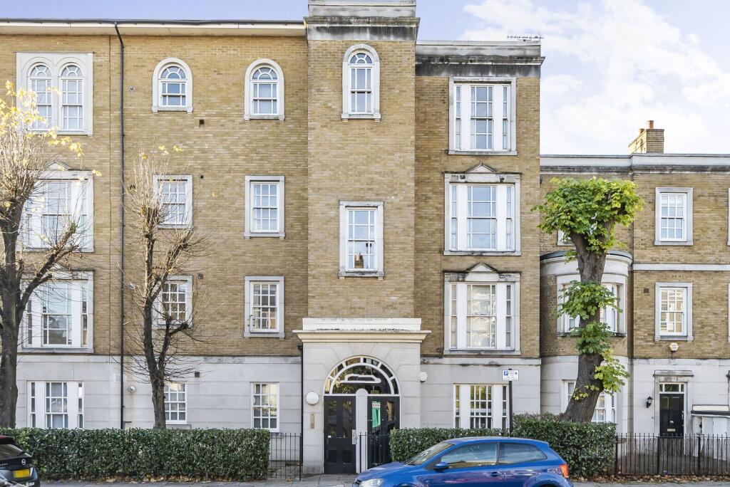 2 bed 1st Floor Flat for rent in Hackney. From Foxtons - Hackney