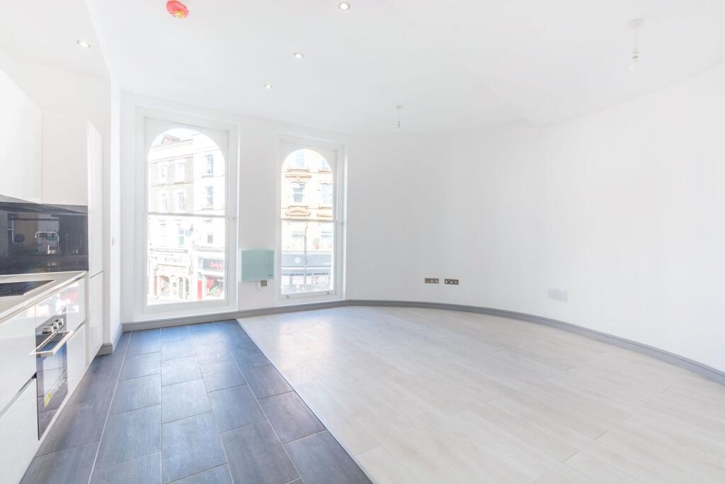 2 bed 1st Floor Flat for rent in London. From Foxtons - Hackney