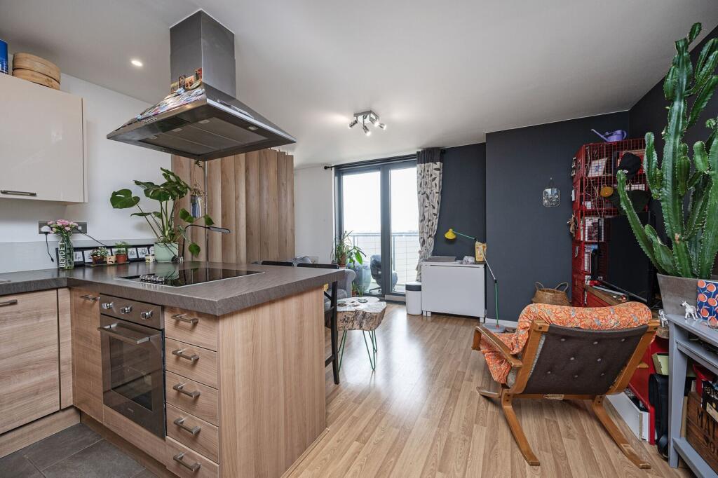 4 bed Studio for rent in Hackney. From Foxtons - Hackney