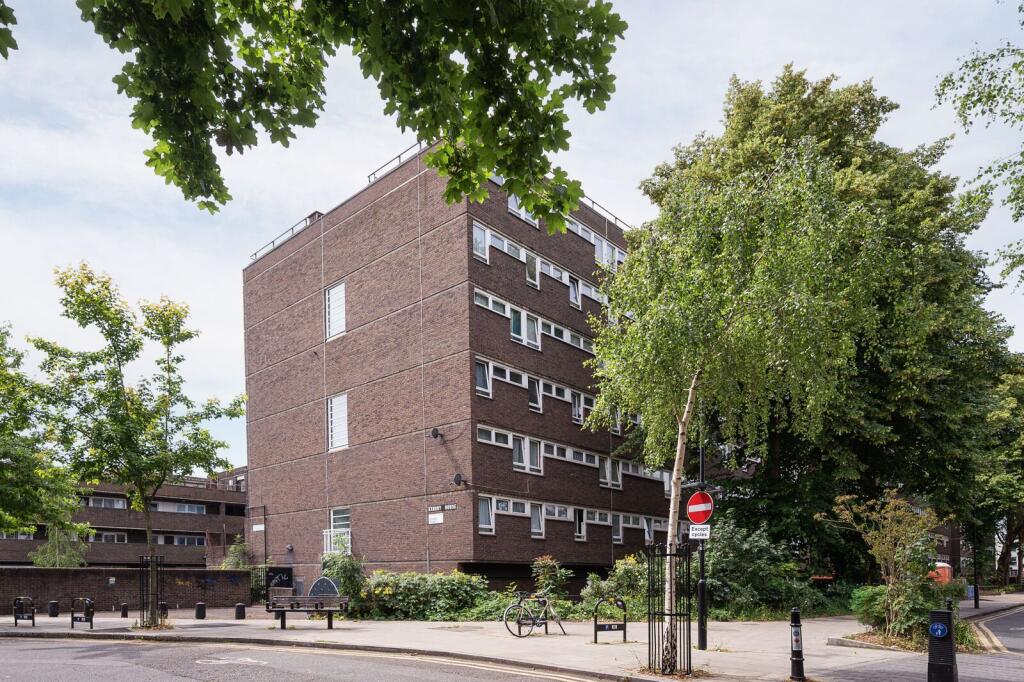2 bed 1st Floor Flat for rent in Hackney. From Foxtons - Hackney 2 bed 1st Floor Flat for rent in Hackney. From Foxtons - Hackney