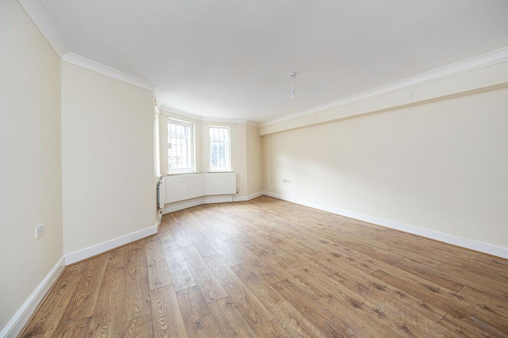 1 bed 1st Floor Flat for rent in Leyton. From Foxtons - Hackney
