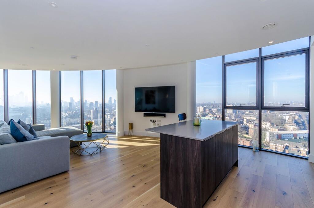 2 bed Penthouse for rent in Hackney. From Foxtons - Hackney