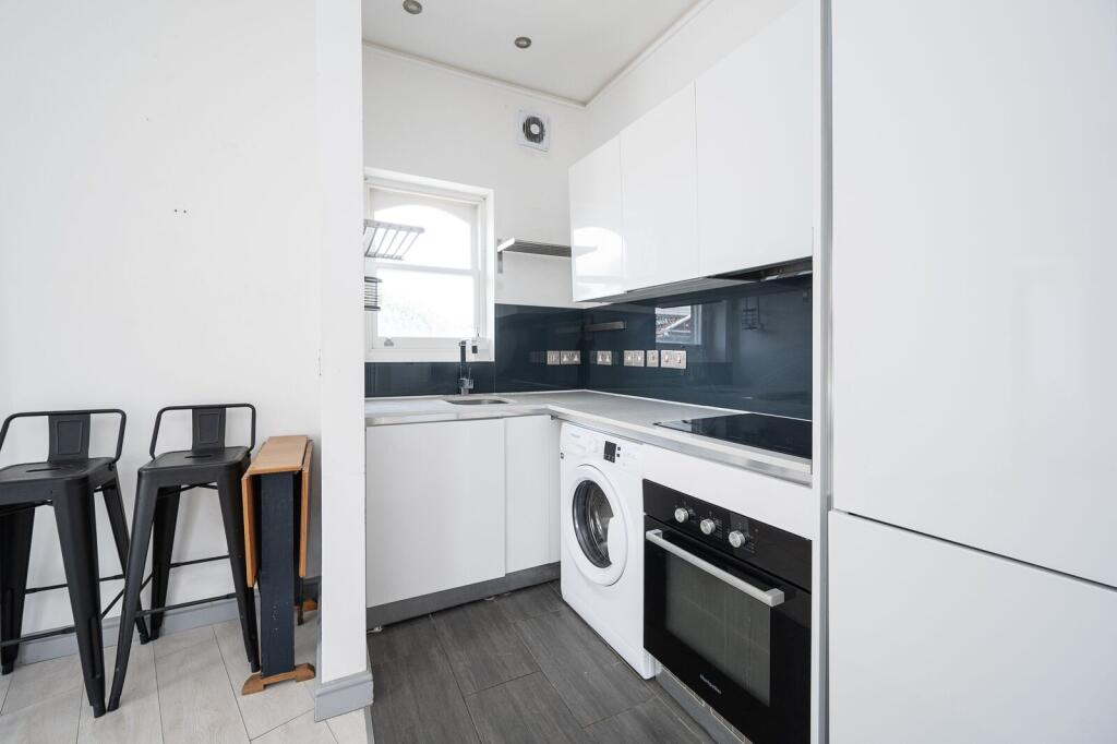 1 bed 1st Floor Flat for rent in London. From Foxtons - Hackney 1 bed 1st Floor Flat for rent in London. From Foxtons - Hackney