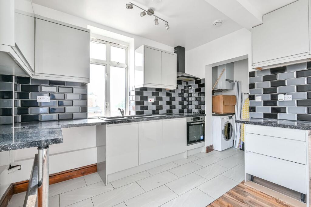 2 bed 1st Floor Flat for rent in Hackney. From Foxtons - Hackney 2 bed 1st Floor Flat for rent in Hackney. From Foxtons - Hackney