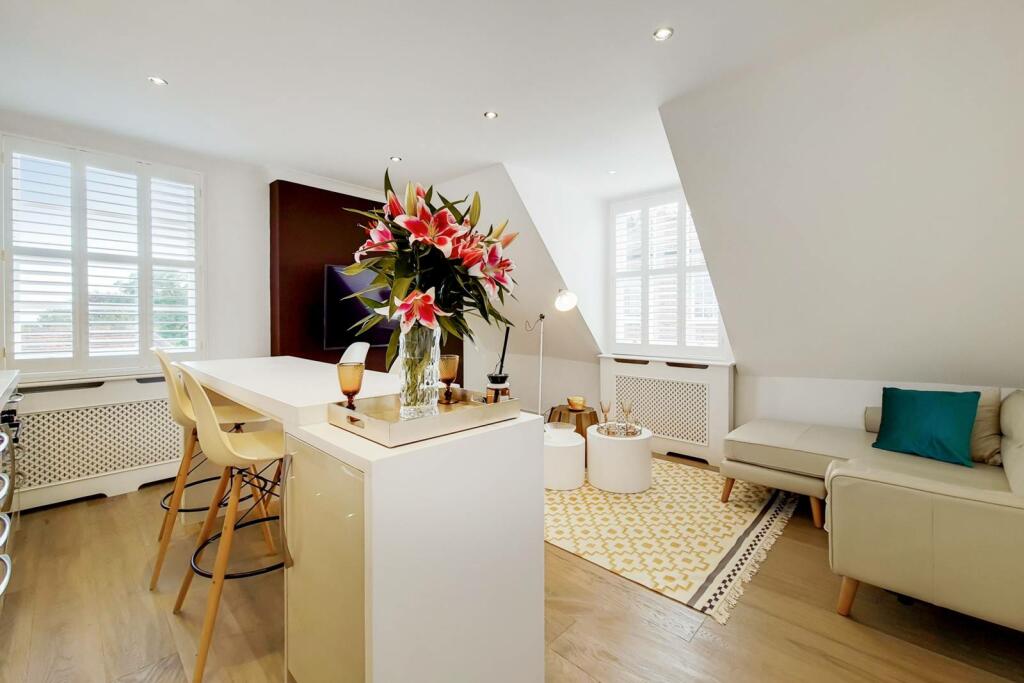 2 bed 1st Floor Flat for rent in London. From Foxtons - Hampstead