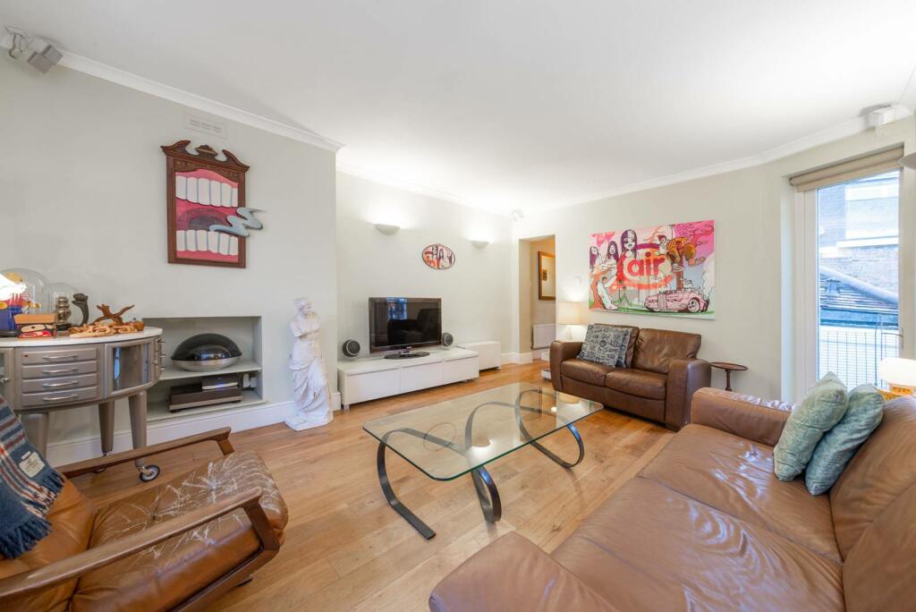 3 bed 1st Floor Flat for rent in London. From Foxtons - Hampstead