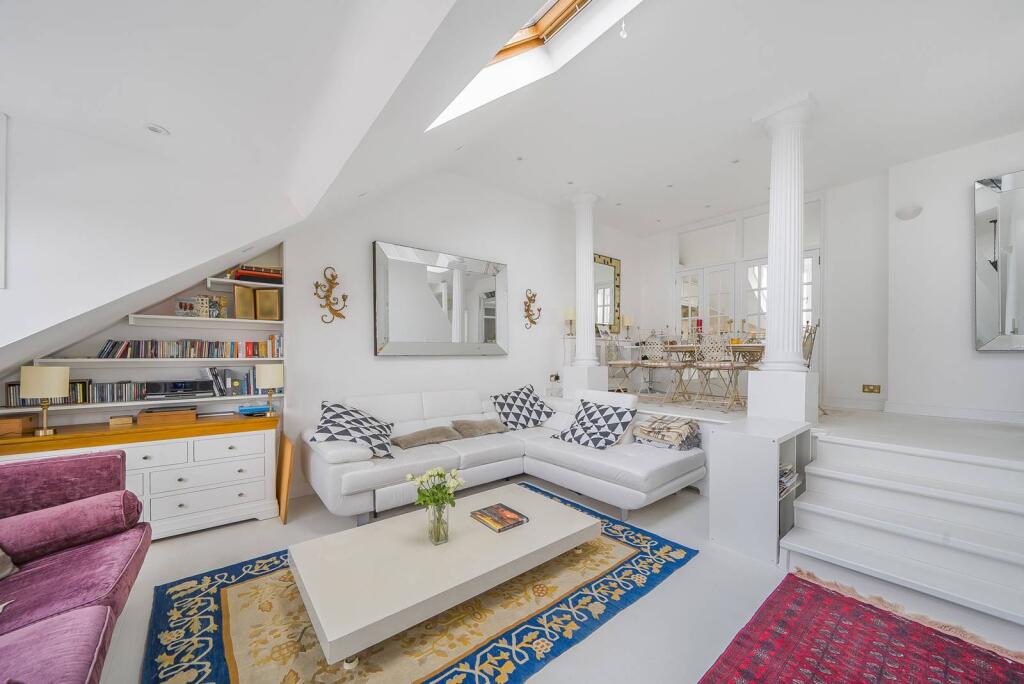 3 bed 1st Floor Flat for rent in London. From Foxtons - Hampstead