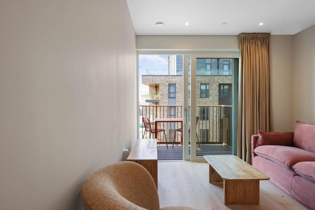 1 bed 1st Floor Flat for rent in . From Foxtons - Hampstead