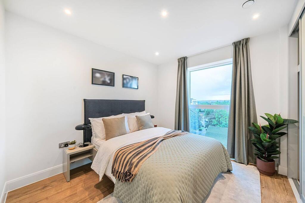 1 bed 1st Floor Flat for rent in London. From Foxtons - Hampstead